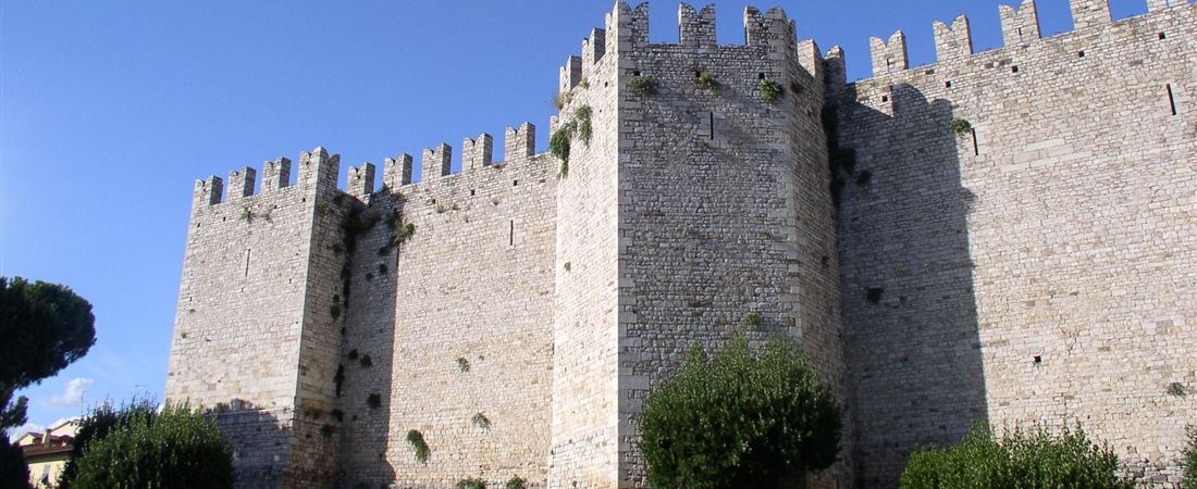 Castello dell'imperatore prato 