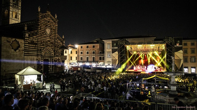 Palco dalla tribuna